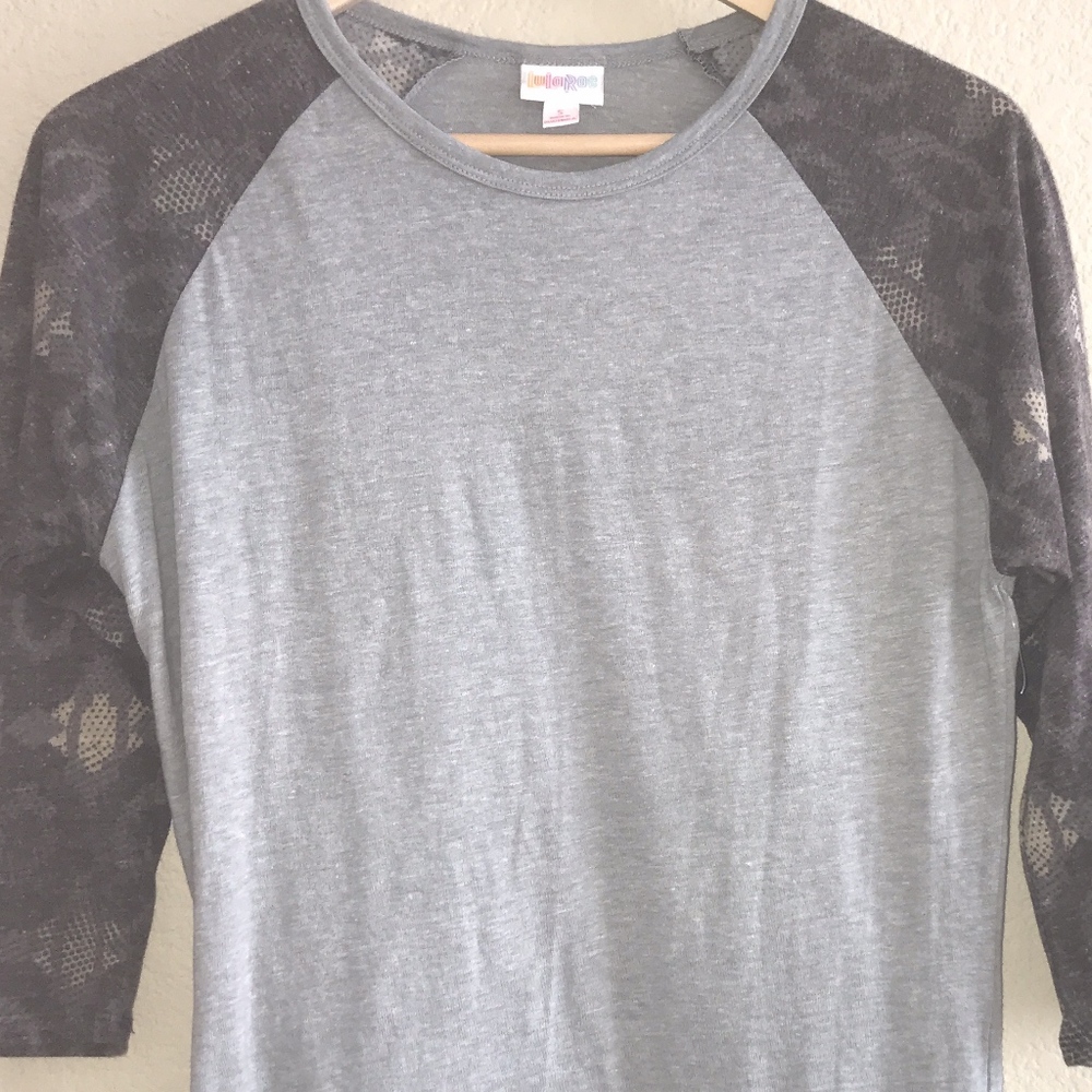 LuLaRoe Randy Top New Without Tags Size S 014